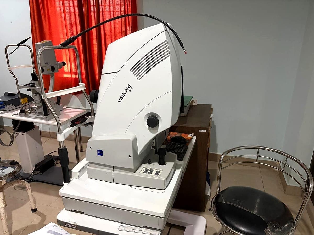 Zeiss Visucam 524 fundus camera used for retina photographs and FFA